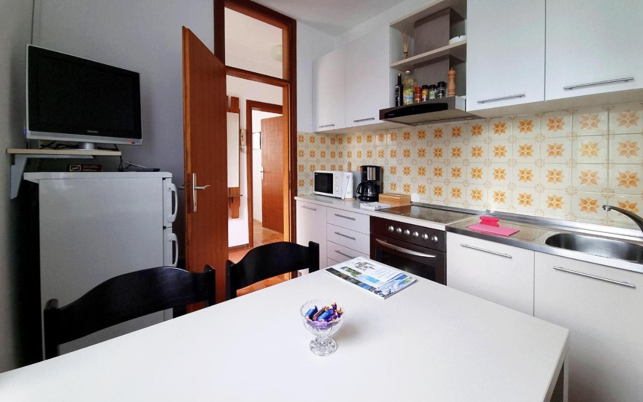 Beautiful Apartment With Picturesque View And Free Parking Порторож Экстерьер фото